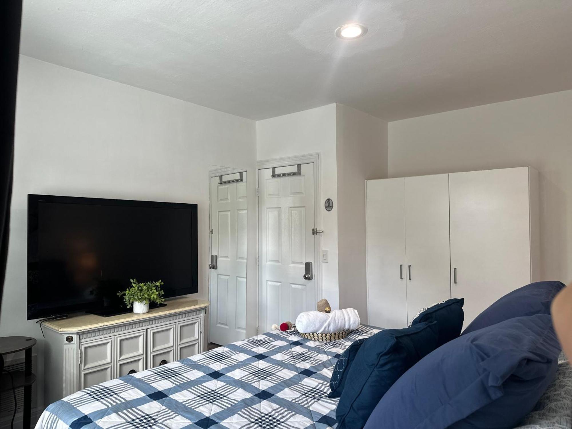 Cozy Private Bedrooms Kitchen Wifi Englewood Εξωτερικό φωτογραφία